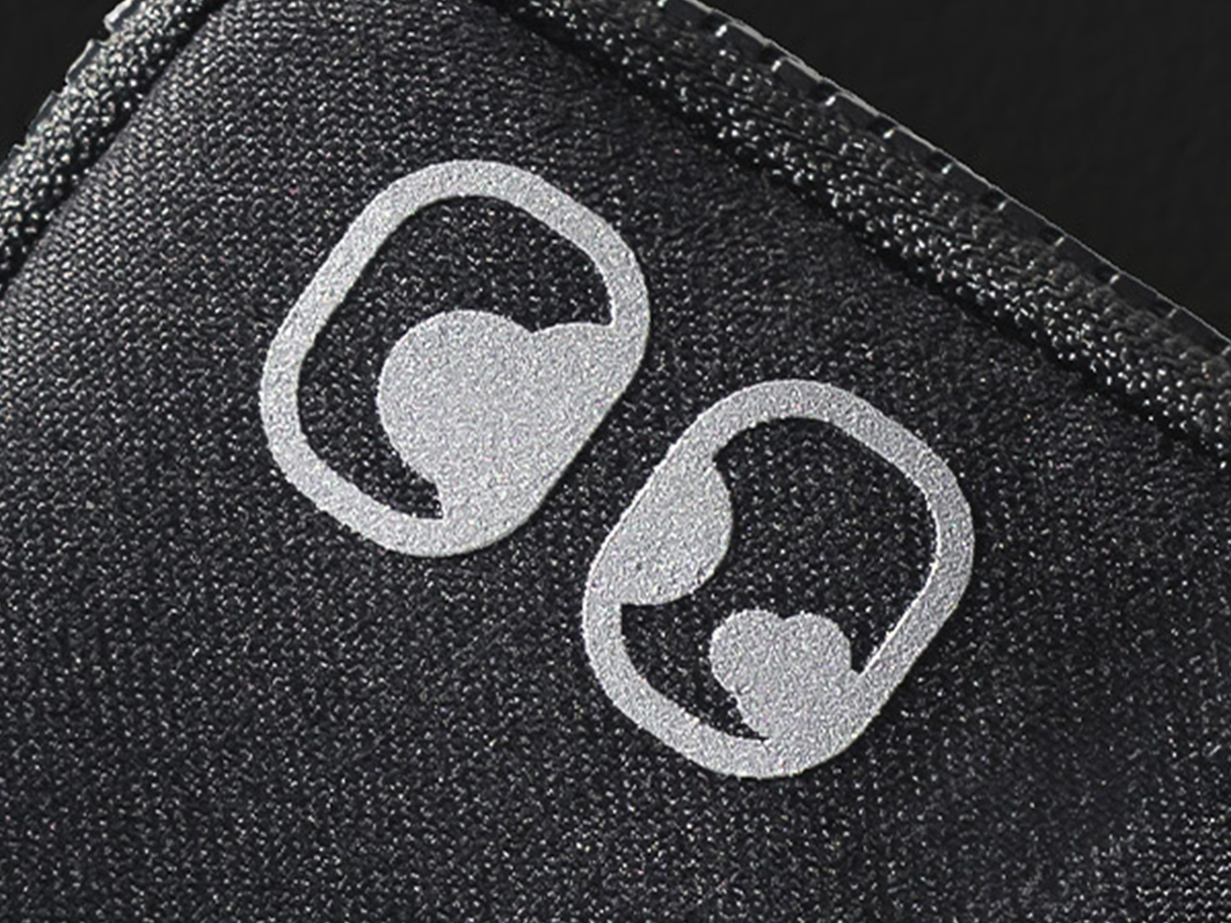 Pocket Nomad™ — 100% recycled nylon